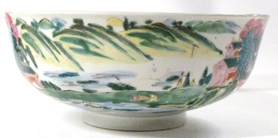 Lot 268 - A Japanese porcelain bowl with famille vert...