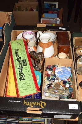 Lot 604 - BOX OF MIXED CERAMICS, BUTTONS AND OTHER ITEMS