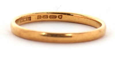 Lot 59 - A 22ct wedding band, London 1939, size U, 3.7g