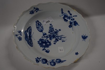 Lot 355 - An 18th Century English porcelain plate...