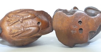 Lot 263 - 5 Netsuke carved animal figures, modelled as a...