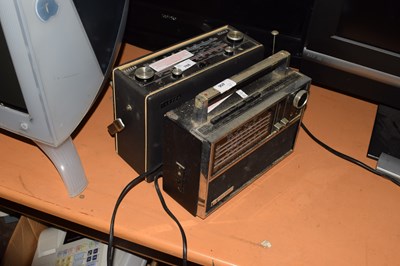 Lot 708 - VINTAGE BUSH RADIO AND VINTAGE HACKER HERALD...