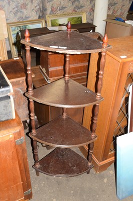 Lot 752 - MODERN MAHOGANY EFFECT CORNER WHATNOT