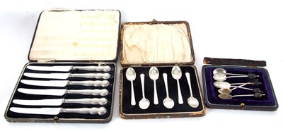 Lot 88 - Mixed Lot:  A cased set of six George V silver...