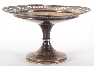 Lot 94 - A George V silver tazza with pierced geometric...