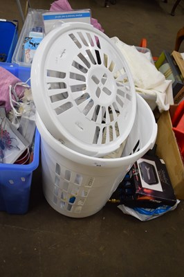 Lot 814 - PLASTIC LAUNDRY BIN AND A SHOWER HEAD SET