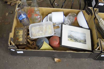 Lot 829 - BOX VARIOUS MIXED ITEMS TO INCLUDE SEASHELLS,...