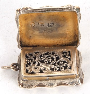 Lot 168 - A Victorian silver vinaigrette of rectangular...