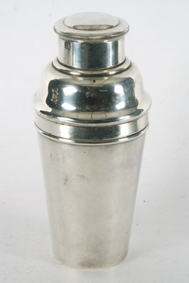 Lot 204 - An Art Deco "Kings Way" silver plate cocktail...
