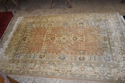 Lot 345 - 20TH CENTURY WOOL FLOOR RUG DECORATED WITH...