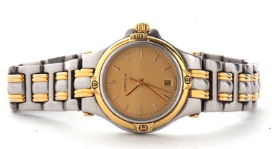 Lot 117 - A lady's Gucci wristwatch, the named gilt dial...