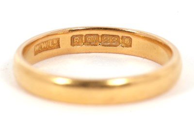 Lot 57 - A 22ct wedding band, London 1952, size J-K, 2.9g