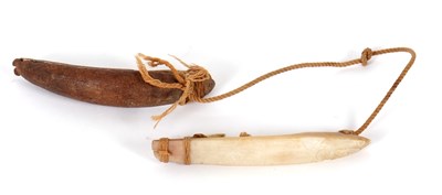 Lot 348 - New Zealand Maori Fishing Lure (Pa KahawaI),...