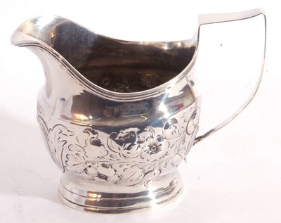 Lot 35 - Georgian silver cream jug of helmet shape,...