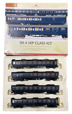 Lot 28 - A boxed Hornby 00 gauge BR 4 VEP Class 423...