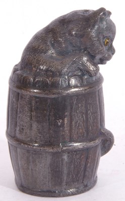 Lot 60 - Vintage metal novelty cat pepper,...