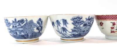 Lot 259 - Group of four Chinese tea bowls, 18th Century,...