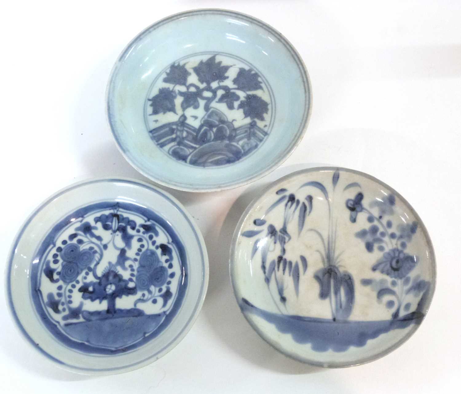 Lot 274 - Group of three Chinese porcelain dishes all...