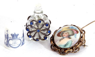 Lot 106 - Mixed Lot: porcelain hand painted brooch of a...