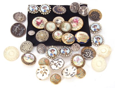 Lot 121 - Mixed Lot of vintage porcelain, mother of...