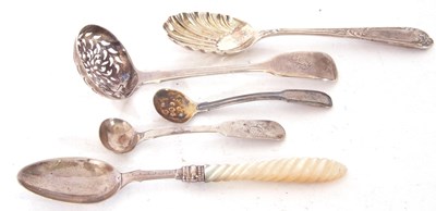 Lot 135 - Mixed Lot: George III silver Fiddle pattern...