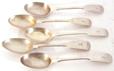 Lot 153 - Group of five Fiddle pattern tea spoons, mixed...