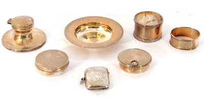 Lot 163 - Mixed Lot: George VI silver wafer box, London...