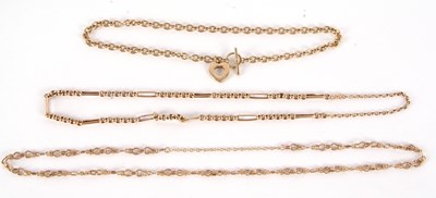 Lot 187 - An unmarked yellow metal necklace, with T-bar...