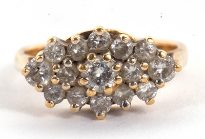 Lot 76 - An 18k diamond ring, the navette shaped...