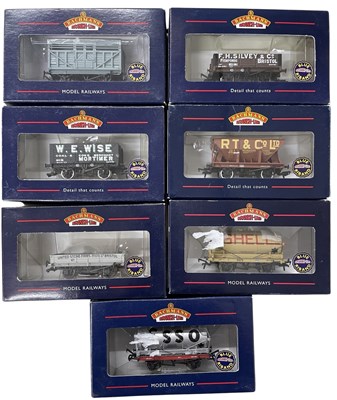 Lot 8 - A collection of various Bachmann 00 gauge...