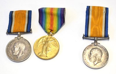 Lot 72 - First World War British medal pair consisting...