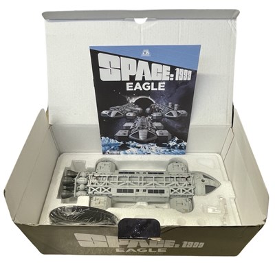Lot 90 - A boxed Space:1999 Eagle model by Hero Collector