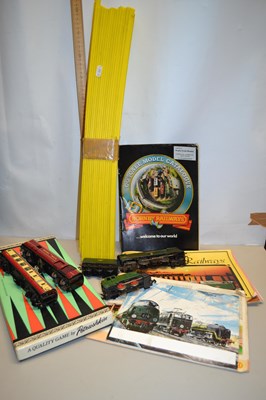 Lot 32 - Box of various model railway accessories,...