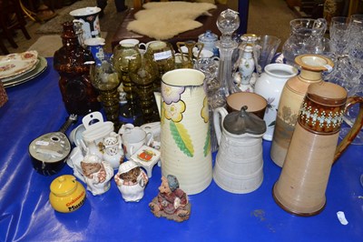 Lot 192 - Mixed Lot: Various assorted tea wares, crested...