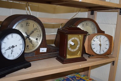 Lot 577 - Five assorted mantel clocks