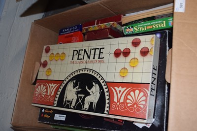 Lot 591 - Box of assorted board games