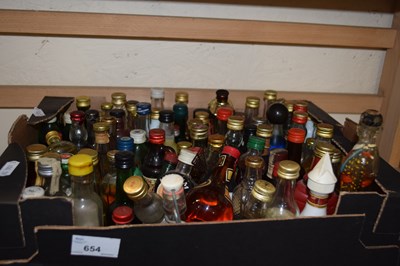 Lot 654 - Quantity of spirit miniatures