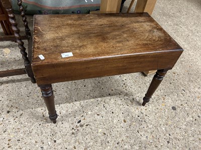 Lot 266 - Victorian mahogany bidet