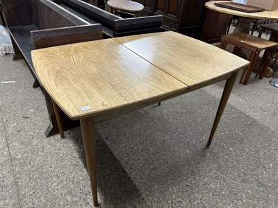 Lot 281 - Retro mid Century extending dining table