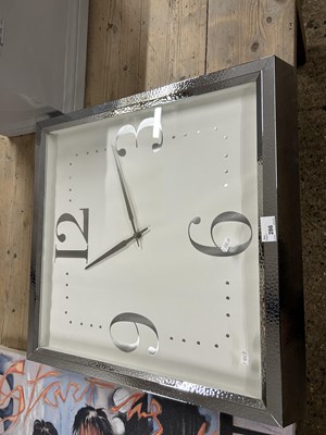 Lot 286 - Large modern wall clock