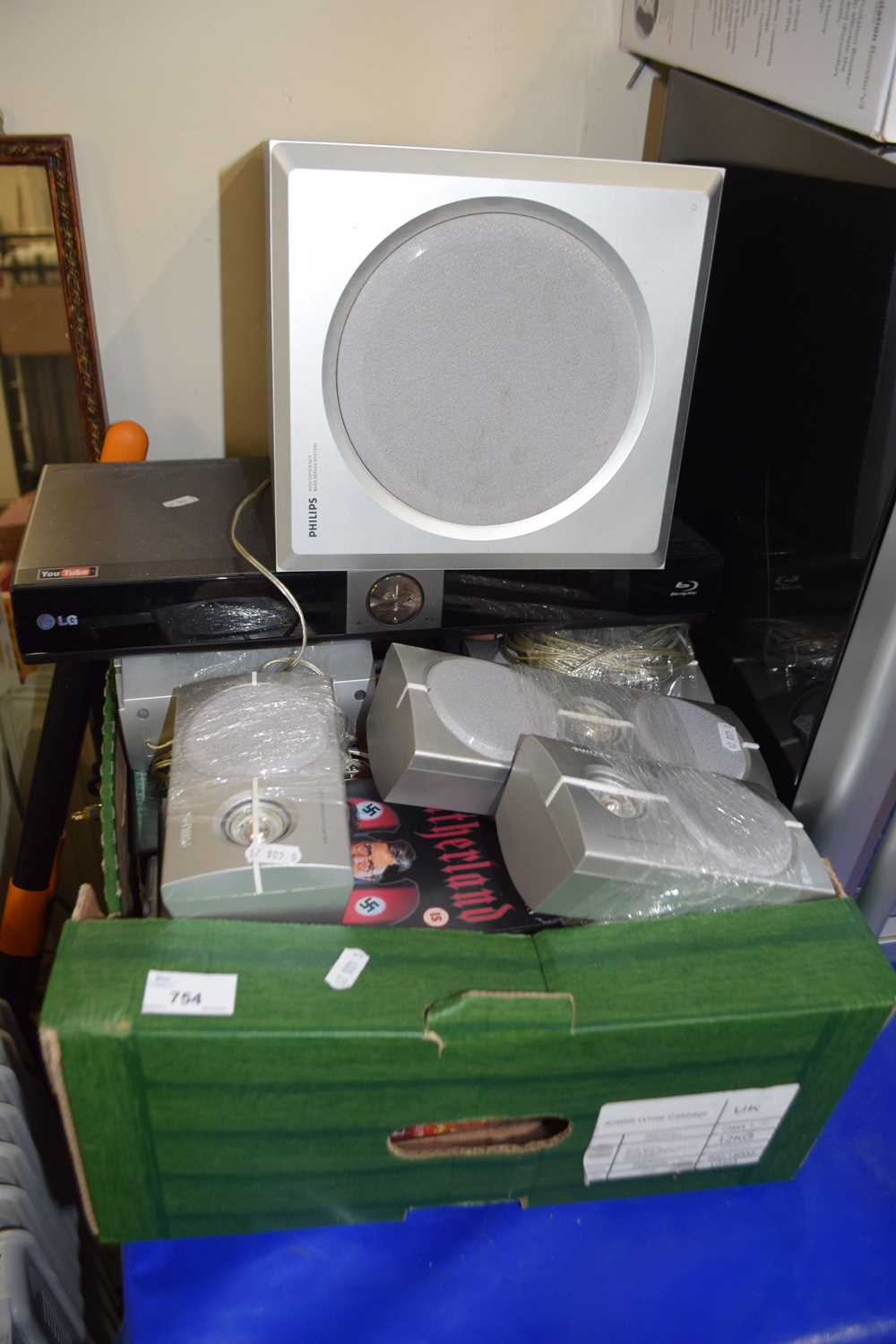 Lot 754 - An LG blue ray disc player, quantity of