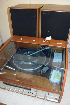 Lot 785 - A Dynatron stereo and speakers