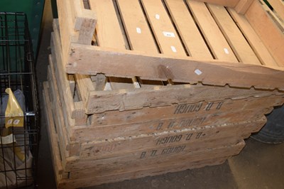 Lot 833 - Quantity of apple crates