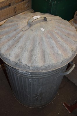 Lot 834 - Galvanised dustbin and lid