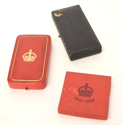 Lot 141 - 20th Century 2nd type GRVI Royal Household...