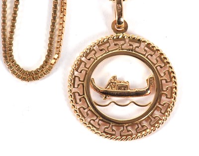 Lot 166 - A Venetian pendant and chain, the round...