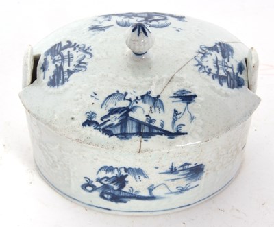 Lot 63 - A Lowestoft porcelain butter tub and cover,...