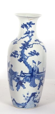 Lot 116 - A large Chinese porcelain vase finely painted...