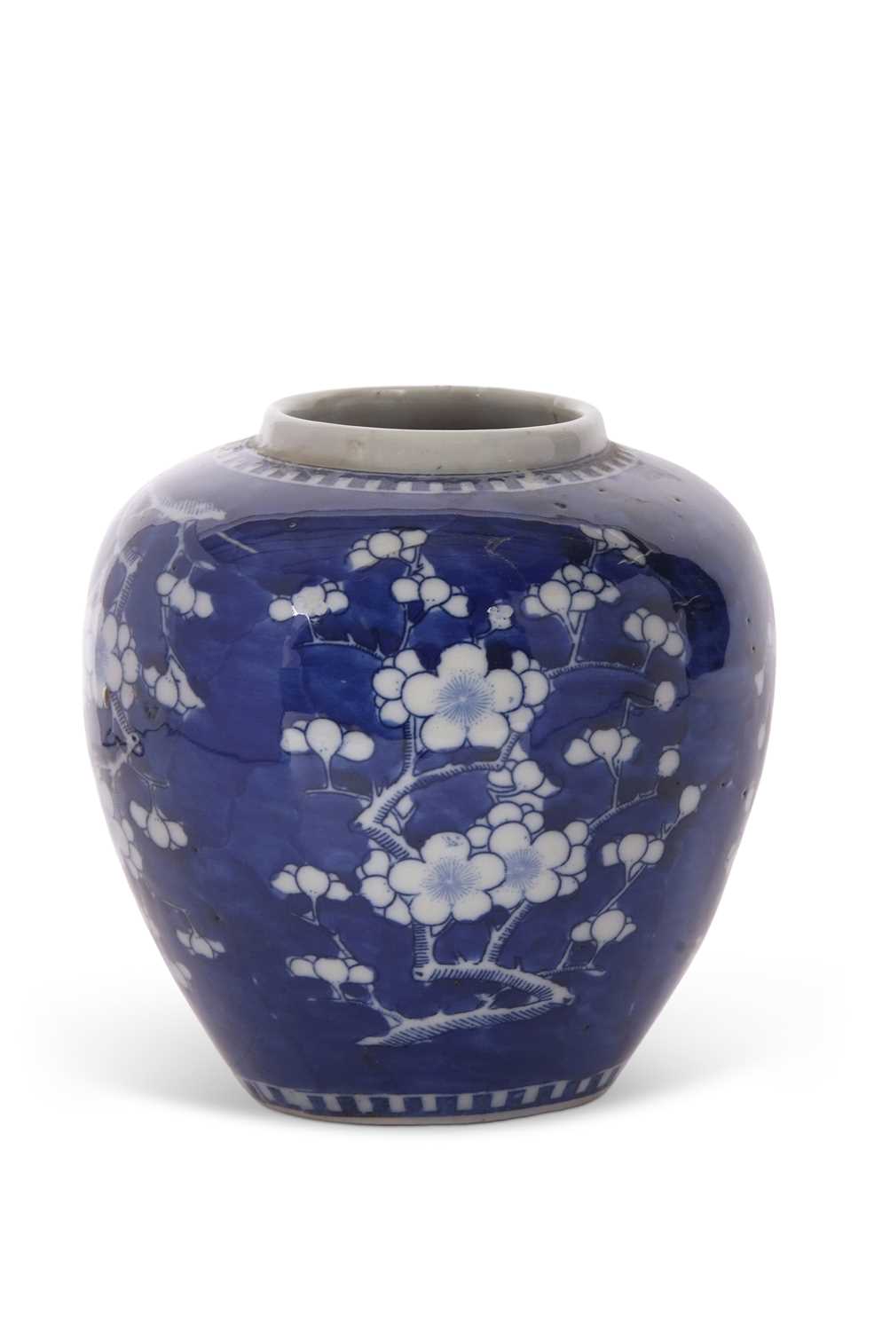 Lot 254 - A Chinese porcelain ginger jar 19th Century,...