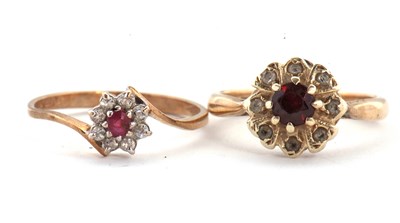 Lot 73 - Two 9ct gemset rings, to include a 9ct ruby...
